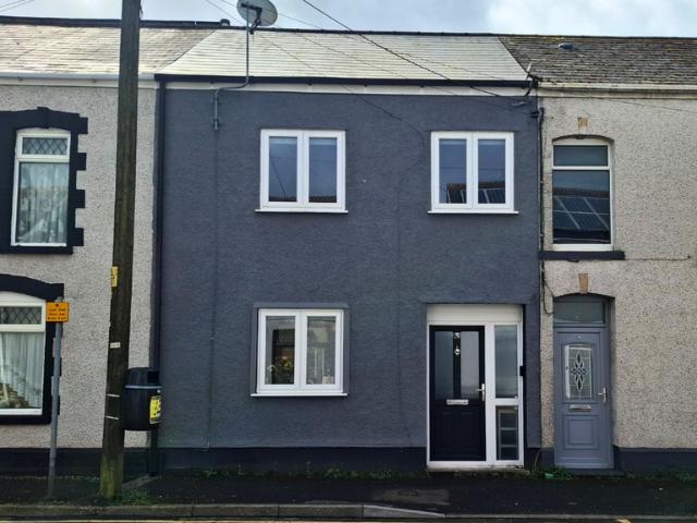 House for sale in Tir-y-dail, Ammanford