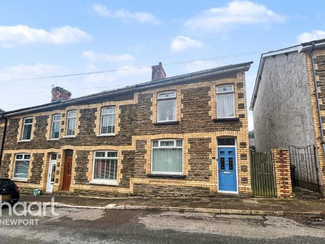 House for sale in Pont-y-waun, Cwmcarn