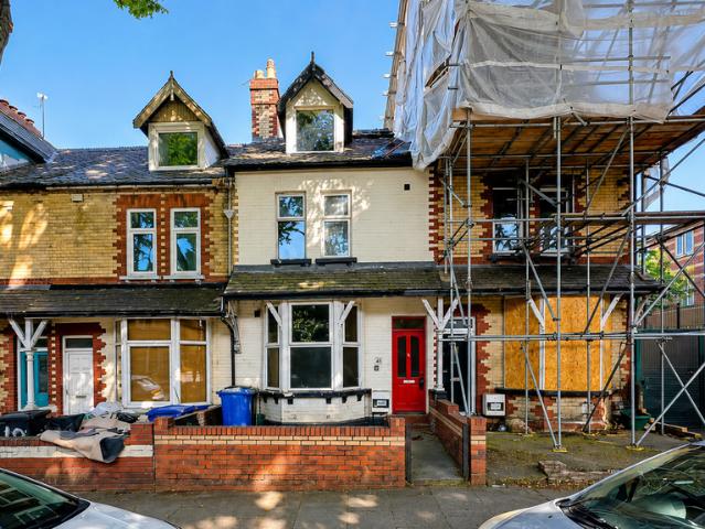 House for sale in Hyde Park, South Yorkshire