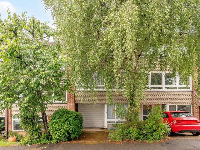 House for sale in London Borough of Croydon, Upper Norwood