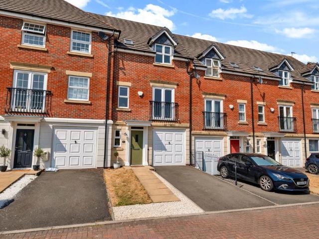 House for sale in Elmfield, Leicestershire
