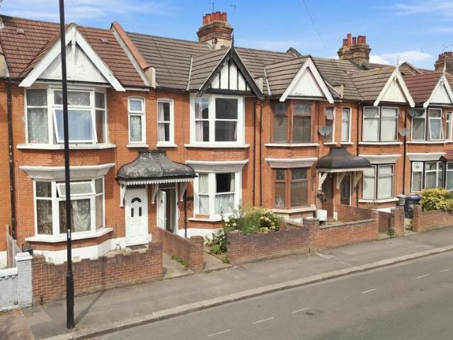 House for sale in Upton Park, Greater London