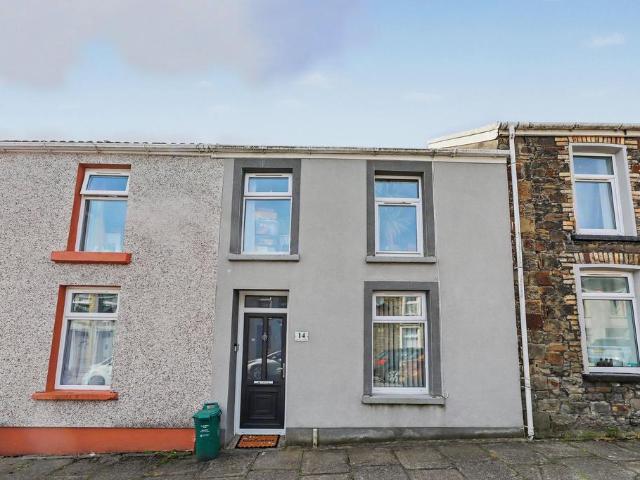 House for sale in Robertstown, Aberdare