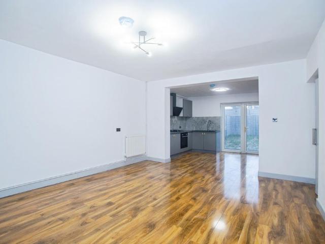 House for sale in Moston, Georgia