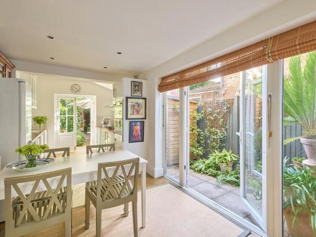 House for sale in Stockwell Park, Greater London