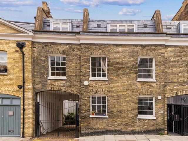 House for sale in Pimlico, Greater London