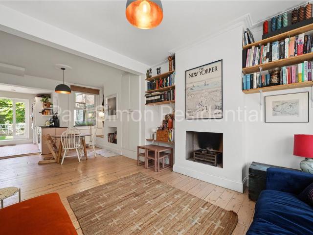 House for sale in Greater London
