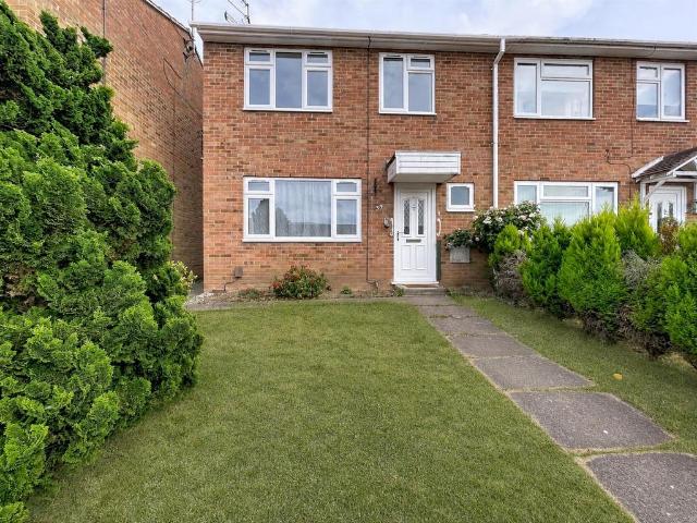 House for sale in Mill End, Green Close
