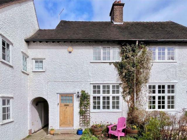 House for sale in Hampstead Garden Suburb, Greater London