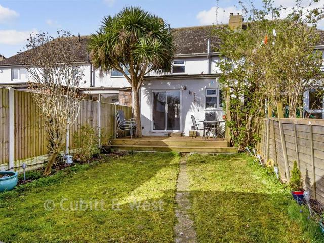 House for sale in Fishersgate, West Sussex