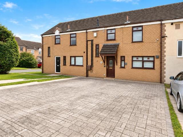 House for sale in Blackamoor, Lower Darwen