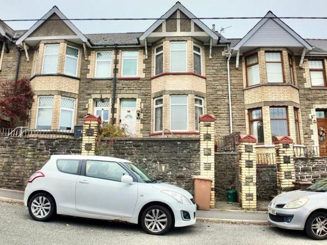 House for sale in Woodfieldside