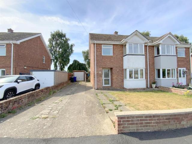 House for sale in Laceby