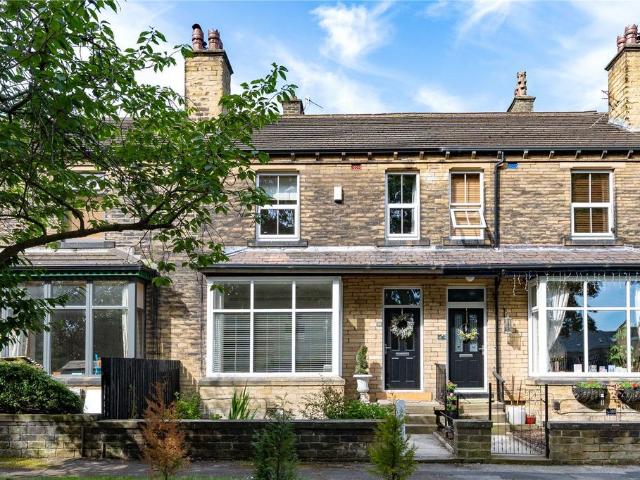 House for sale in Baildon, West Yorkshire