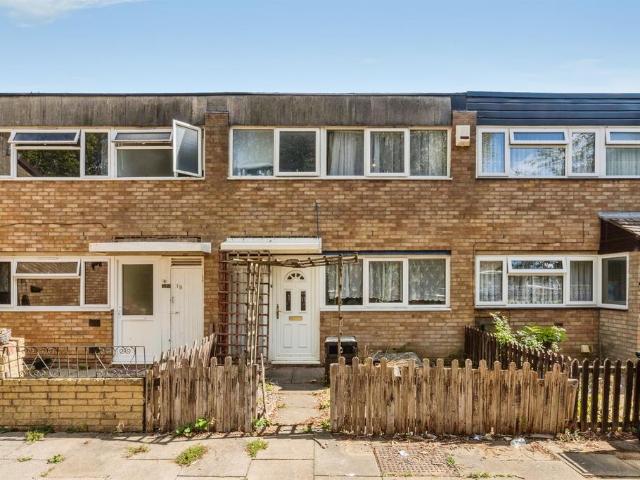 House for sale in Lakes Estate, Milton Keynes