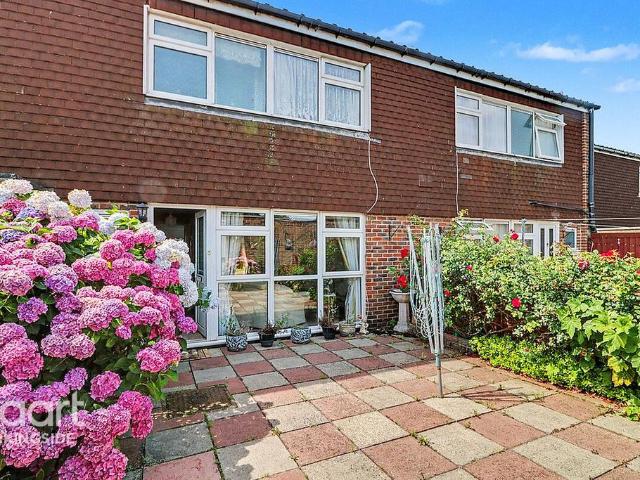 House for sale in Barkingside, Greater London