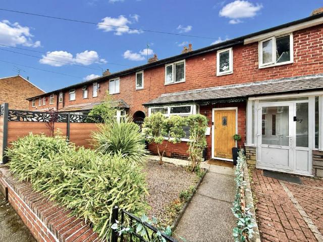 House for sale in Guide Bridge, Greenheys