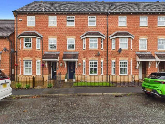 House for sale in Fearnhead, Warrington