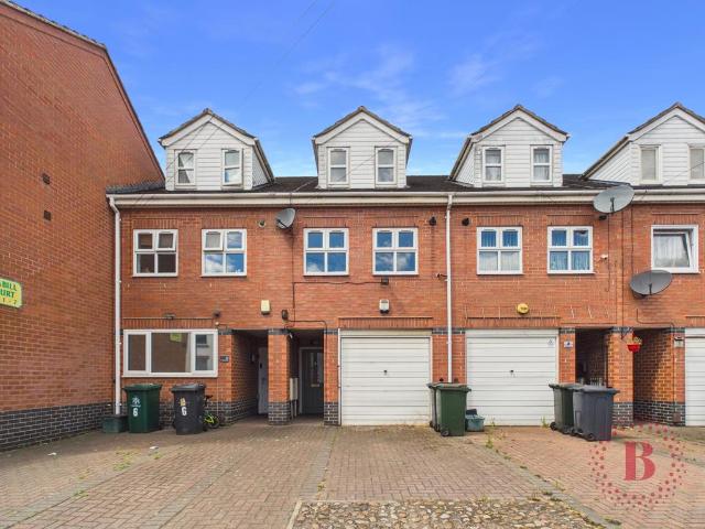House for sale in Gedling, East Midlands