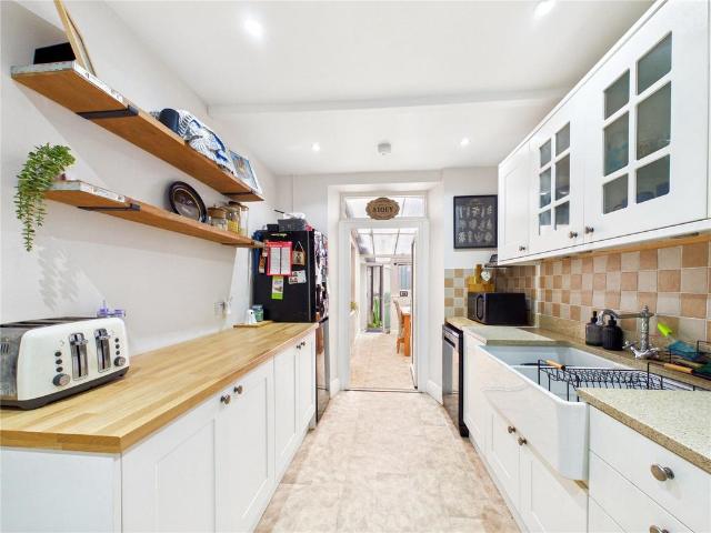 House for sale in Milford Haven, Wales