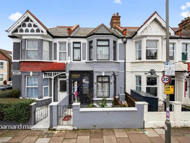 House for sale in Furzedown, Greater London