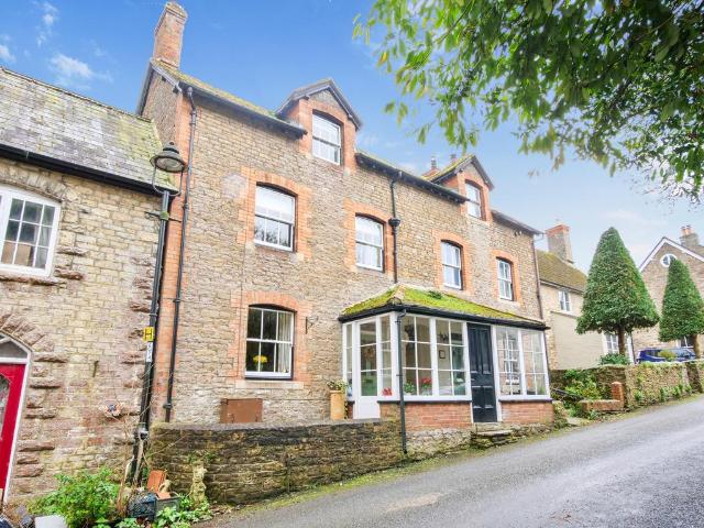 House for sale in Stalbridge