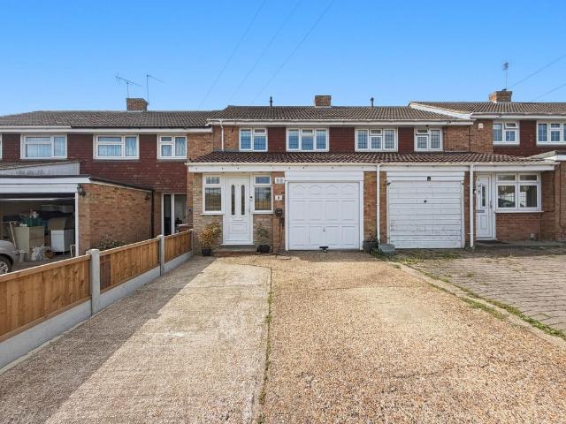 House for sale in Stanford-le-hope, Essex