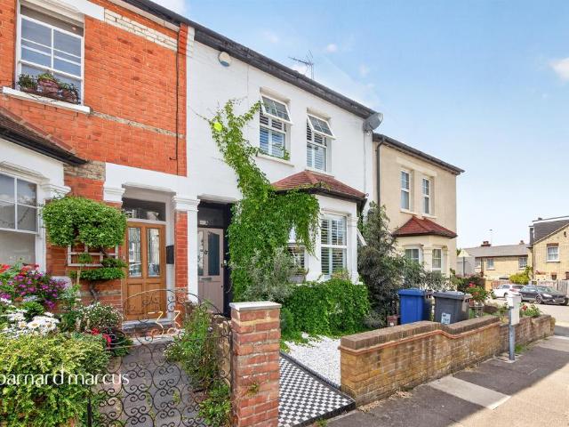 House for sale in High Barnet, Greater London