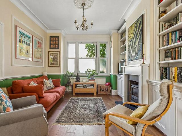House for sale in Leytonstone, Greater London