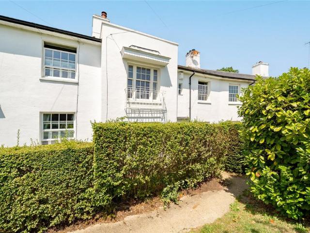 House for sale in Colney Hatch, Greater London