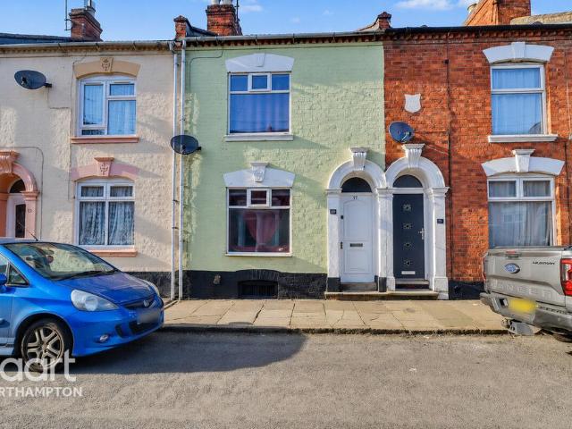 House for sale in Northampton, Northamptonshire