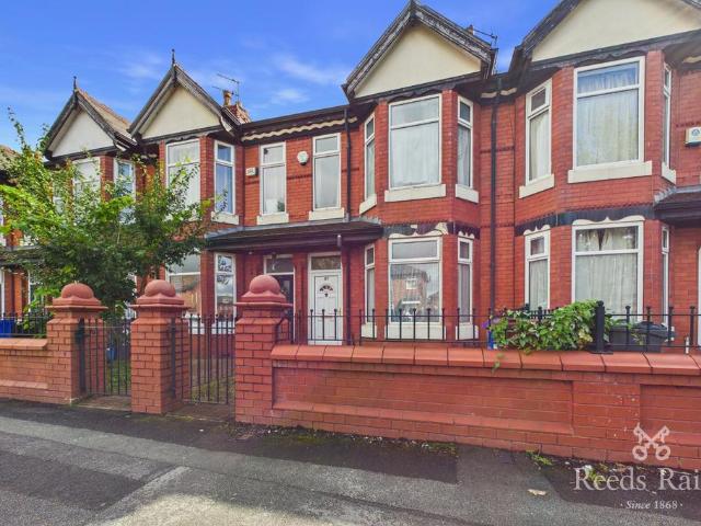 House for sale in Fallowfield Triangle, Manchester
