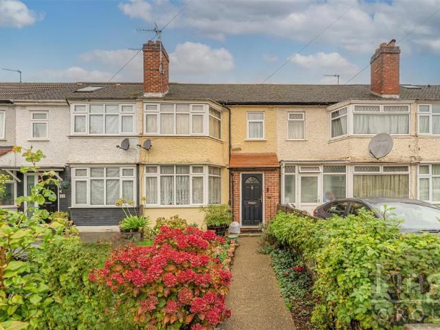 House for sale in Carterhatch, Greater London