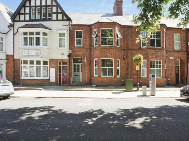 House for sale in New Bilton