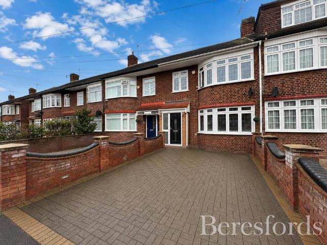 House for sale in London Borough of Havering, Greater London