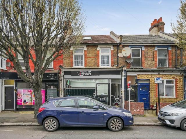 House for sale in Leyton, Greater London