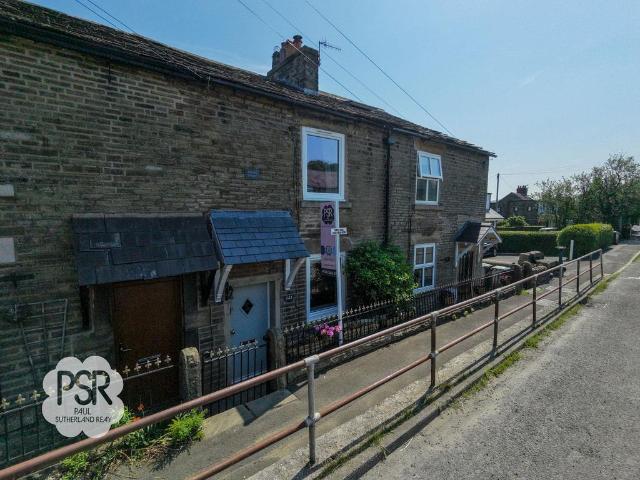 House for sale in Charlesworth, East Midlands