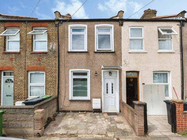 House for sale in New Town, Monks Orchard