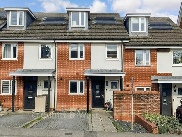 House for sale in Walstead, Perryfields
