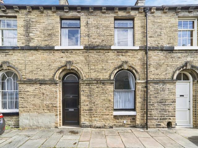 House for sale in Baildon, West Yorkshire