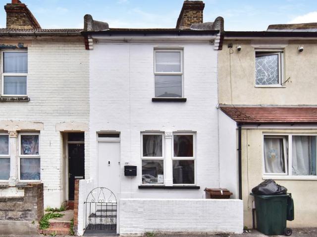 House for sale in Luton, Chatham
