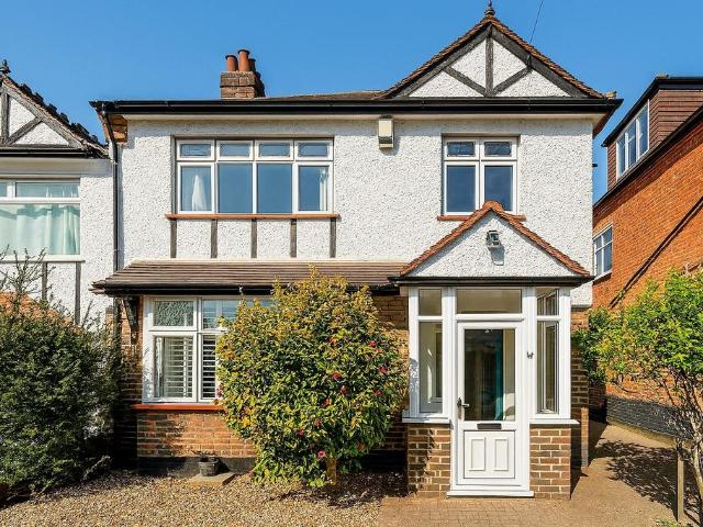 House for sale in London Borough of Lewisham, Forest Hill