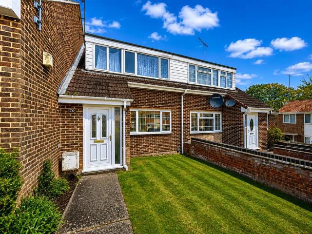 House for sale in Woodhall Farm, Pouchen End