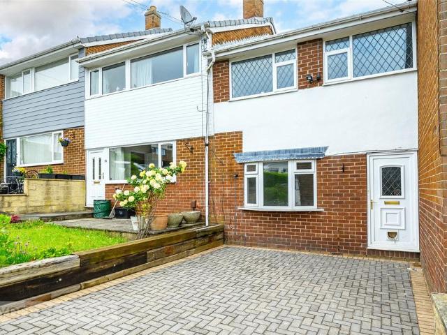 House for sale in Claremount, Northowram