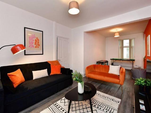 House for sale in Mount Pleasant, Swansea