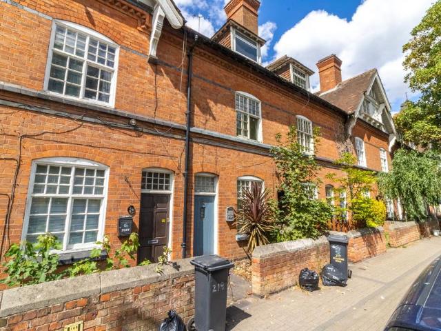 House for sale in Aylestone Park, Old Wharf