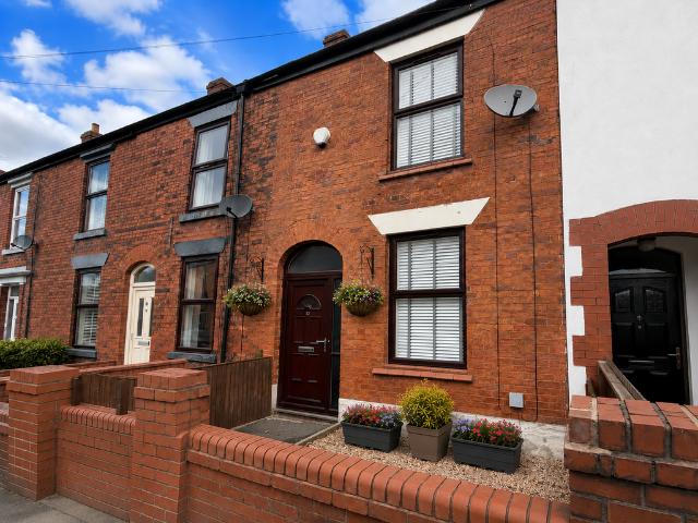 House for sale in Bredbury, Greater Manchester