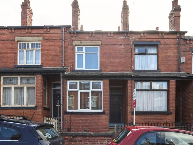 House for sale in Harehills, West Yorkshire