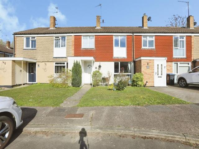 House for sale in Perryfields, West Sussex