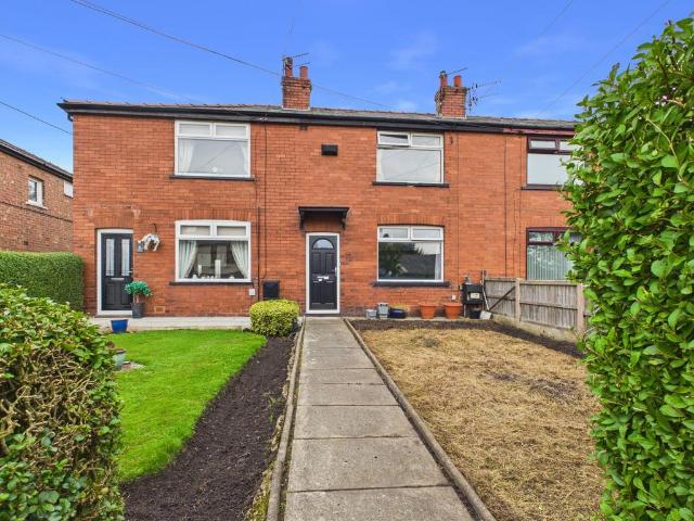 House for sale in Roby Mill, Lancashire